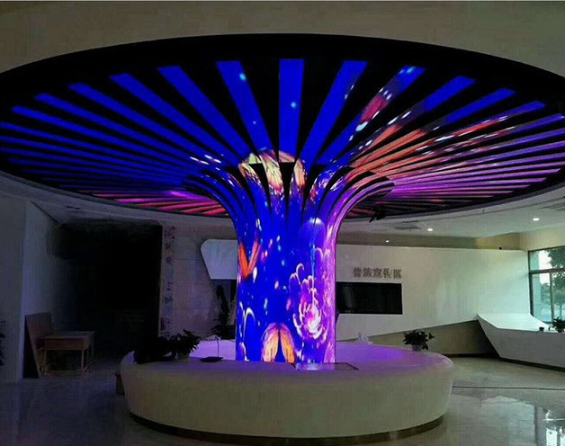 LED圆柱弧形显示屏